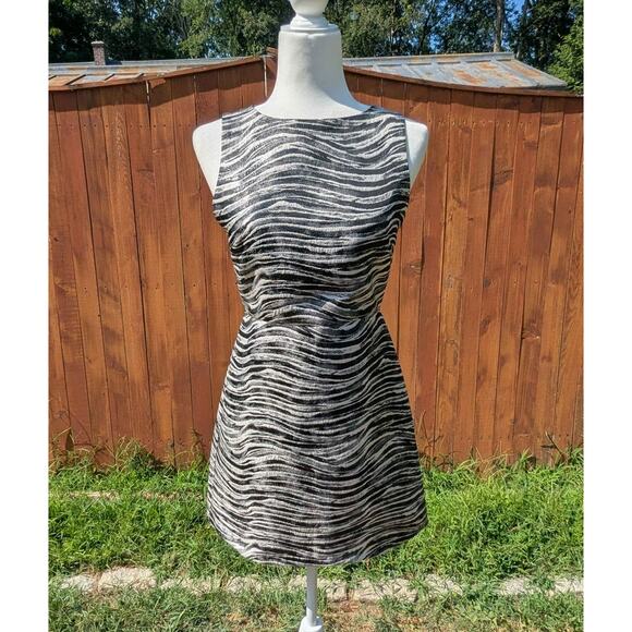 Alice + Olivia Monochrome Metallic Jacquard Sleeveless Everleigh Mini Dress - Picture 1 of 3
